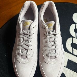 Nike air max 1 new size13 with out box